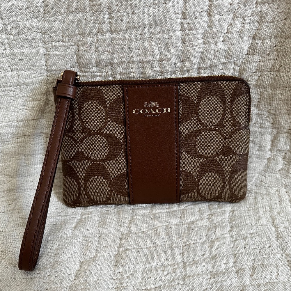 Classic Coach Wristlet